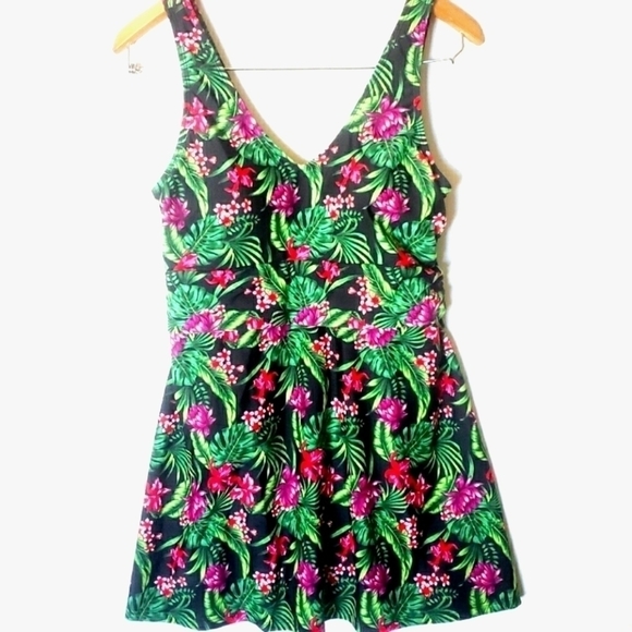 NEW! DREAMWAVE Swimwear Tropical One-Piece Swimsuit Dress 10. - Picture 1 of 7